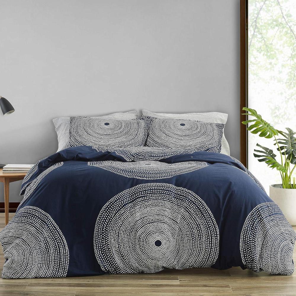 imageMARIMEKKO Vera Wang  King Duvet Cover Set Luxury Cotton Sateen Bedding with Matching Shams All Season Home Decor Zig Zag White KingFokus Navy